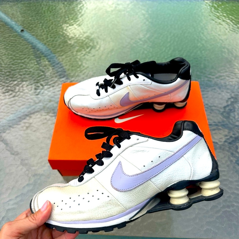 Nike Shox Women’s Sneakers - Classic 2 (Leather Metallic White Purple) *RARE*